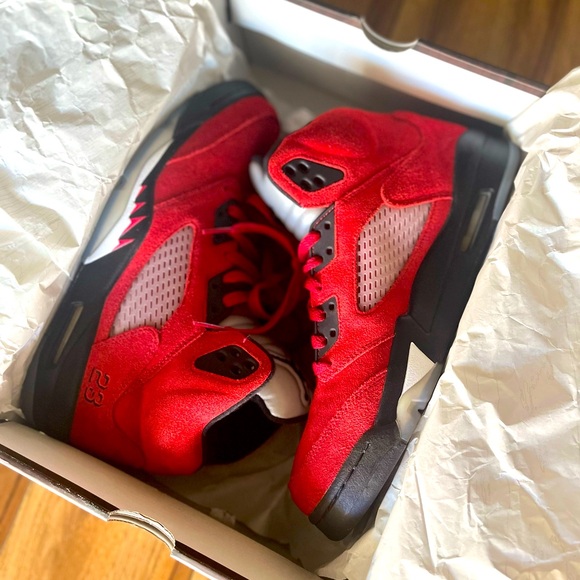 AIR JORDAN 5 RETRO